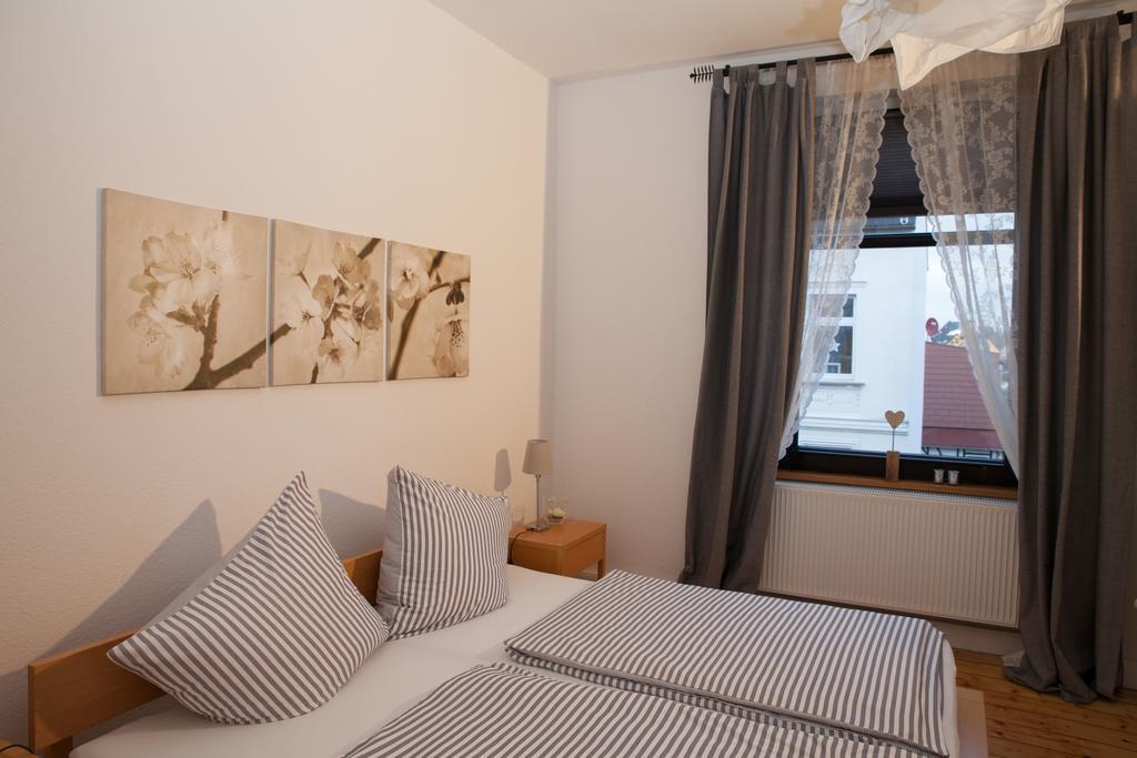 Apartmenthaus Lorbach Золинген Экстерьер фото